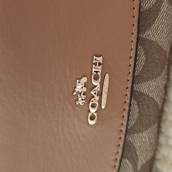 Coach Long Brown Leather Signature Continental Wallet 🤎 - Picture 3 of 16